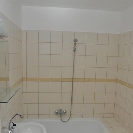 Hotel Sarok Apartmanhaz Szekszárd Pokoj fotografie