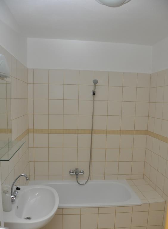 Hotel Sarok Apartmanhaz Szekszárd Pokoj fotografie